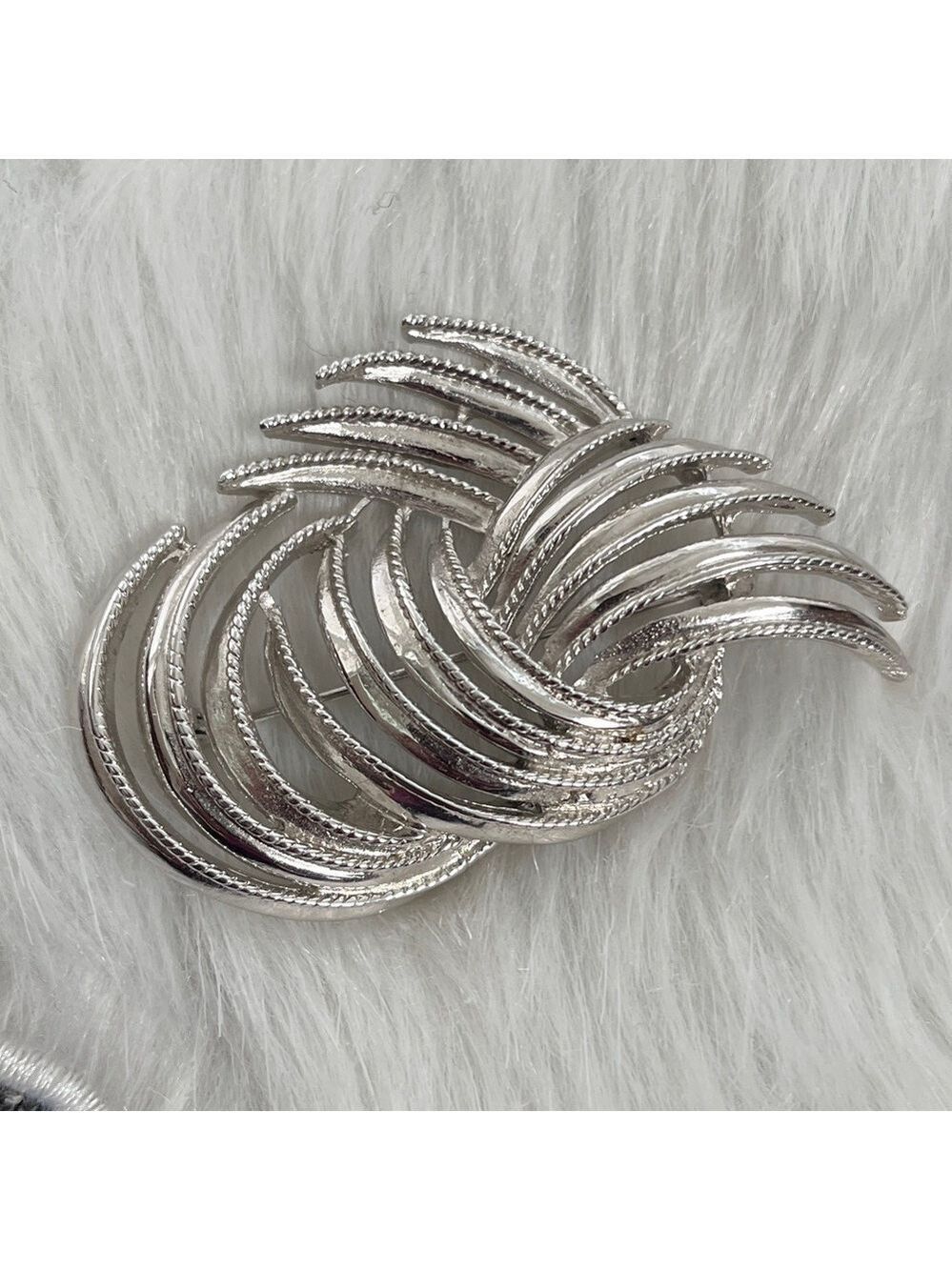 VINTAGE Coro Pegasus Signed Silver Tone Brooch Abstract Curves Elegant Business